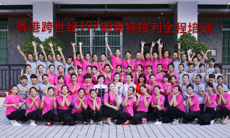 幼兒園聯盟跨世紀八年,她為(wèi)啥能(néng)夠如此成功?